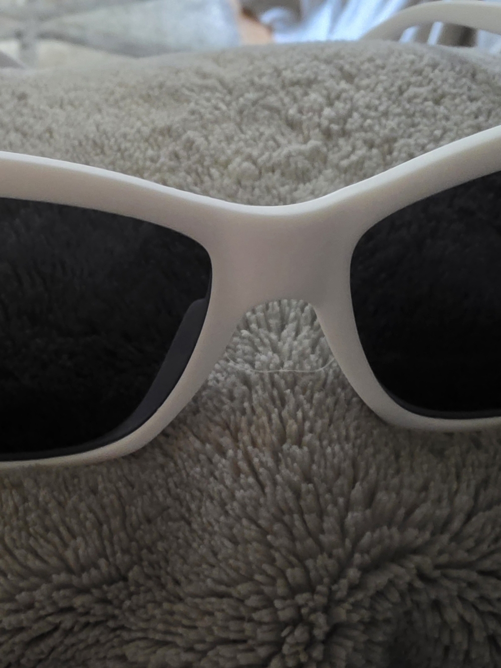 goodr Adult Pop G The Mod One Out Plastic Rectangle Sunglasses - White